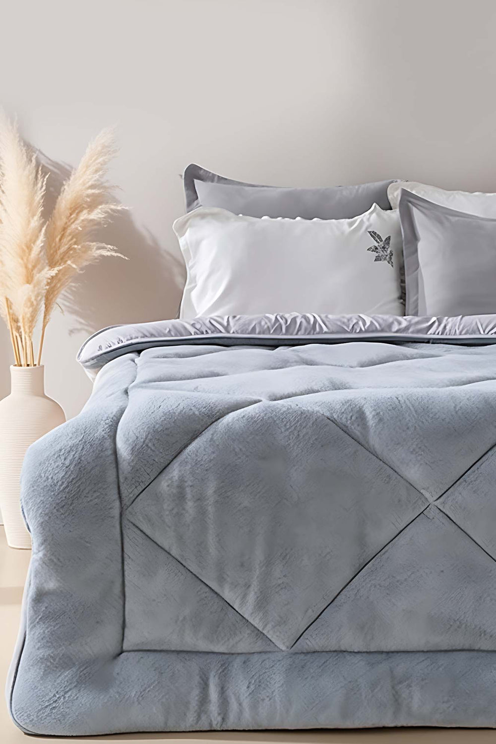 Gray Loura Single-Sided Double-Sided Luxury Wellsoft Quilt 155x215 cm