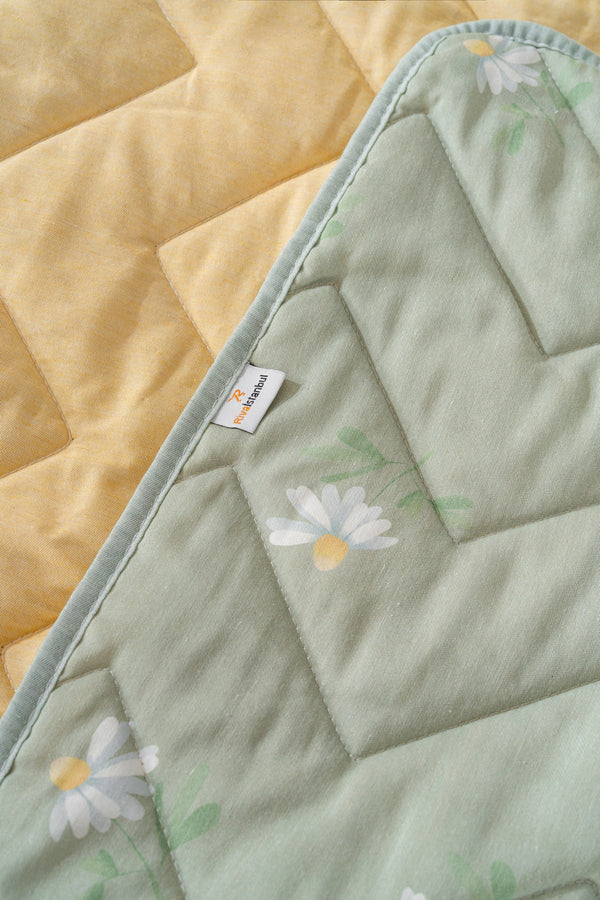 Green Daisy Cotton Double Quilted Pique & Bedspread