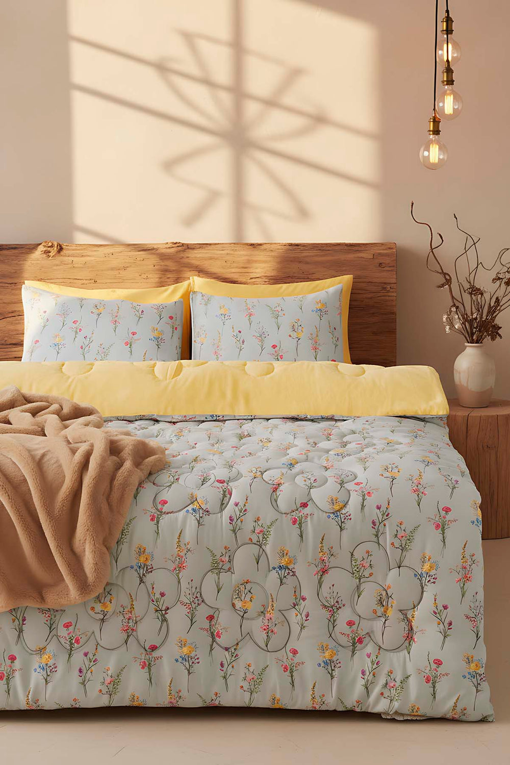 Begonvil Double-Sided Daisy Quilted Quilt - 200x215 cm