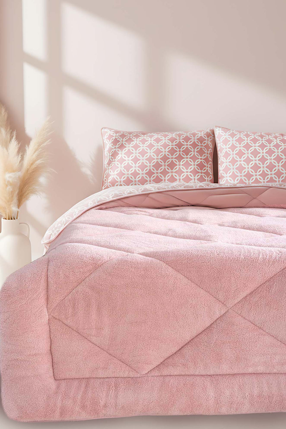 Powder Geometric Loura Double-Sided Luxury Wellsoft Quilt Set for Double Bed 195x215 cm