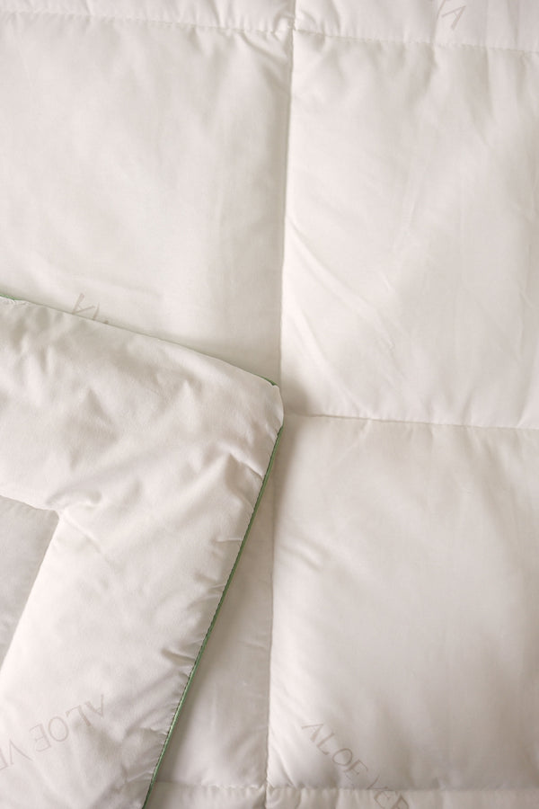 Aloevera Double-Sized Duvet 195x215 cm