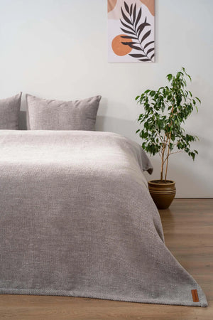 Aya Plush Gray Double Jacquard Deluxe Bedding Set - 3 Pieces Bedspread Set