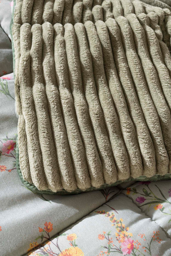 Begonvil Double Size Tresa Sleep & Dowry Set