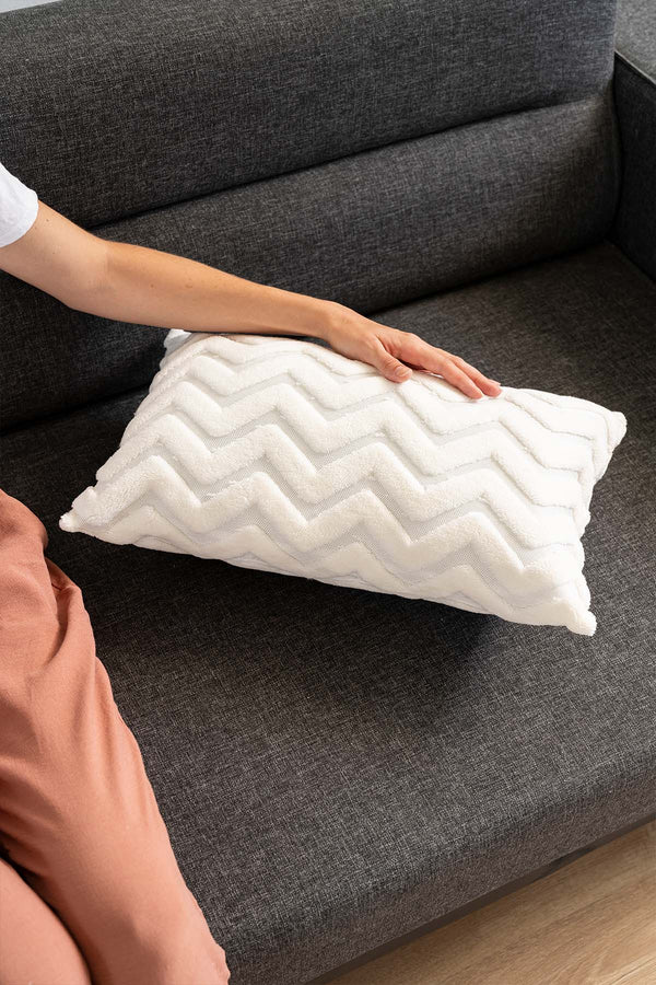 Bohemian Special Design Punch Rectangular Zigzag Pattern Decorative Cushion Cover