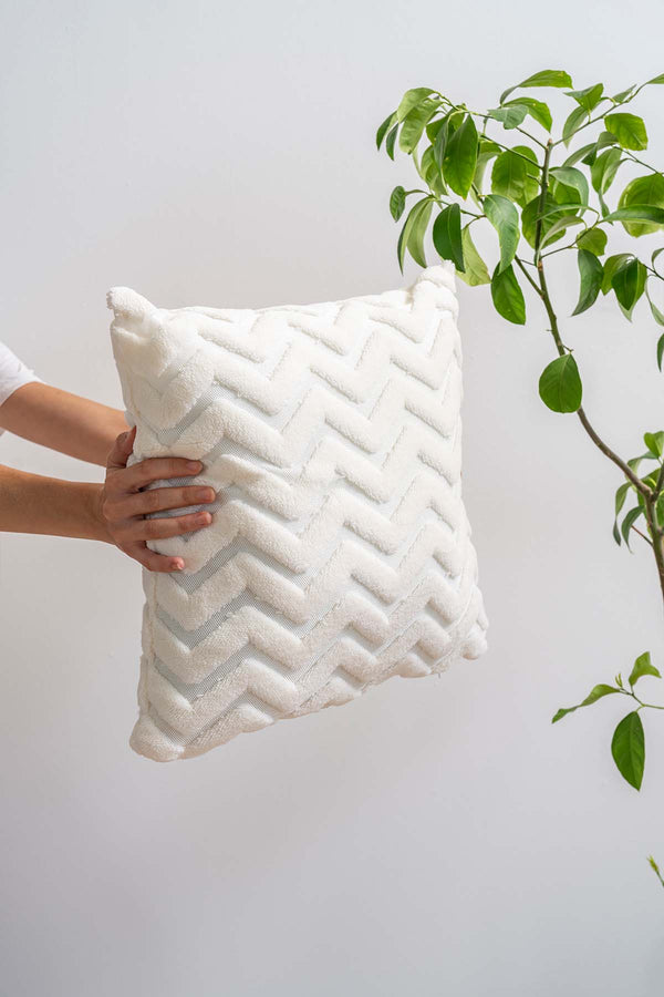 Bohemian Special Design Punch Zigzag Pattern Decorative Cushion Cover