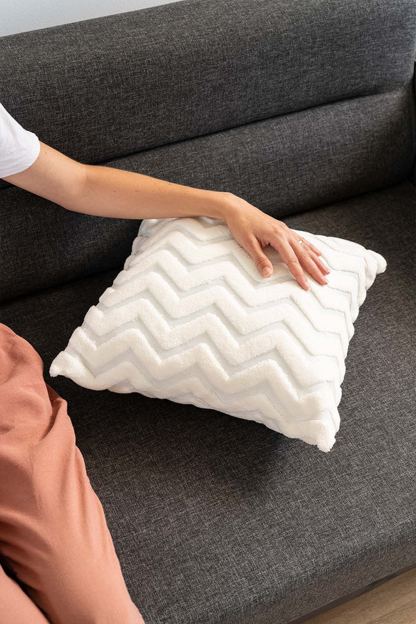 Bohemian Special Design Punch Zigzag Pattern Decorative Cushion Cover