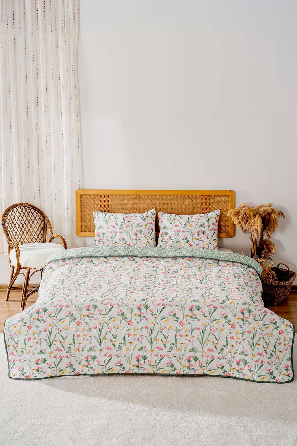 Botanical Single Outlet Cotton Quilted Bedspread & Coverlet