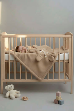 Plush Brown Baby Blanket with Teddy Bear Design – Cozy & Gentle