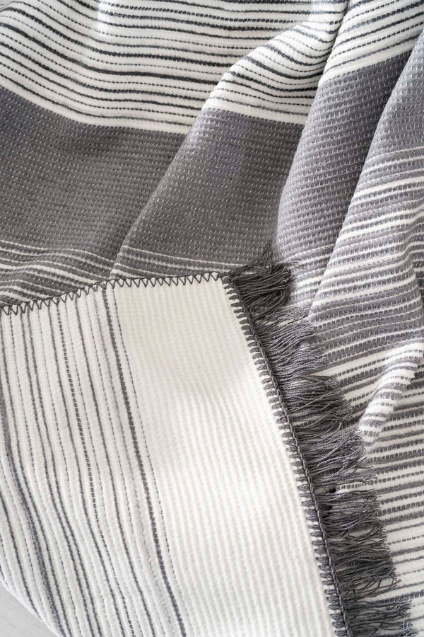 Veloura Anthracite Striped Throw/TV Blanket – Soft & Warm Cotton Blend, Thick Fabric, 130x170 cm