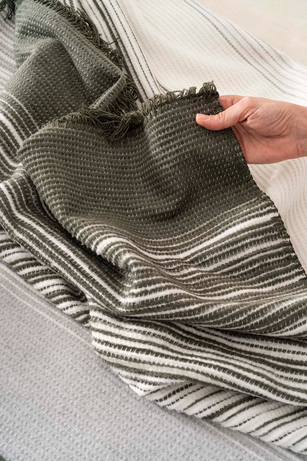 Veloura Khaki Double Size Tasseled Throw/Blanket – Extra Soft Cotton Blend, 180x220 cm