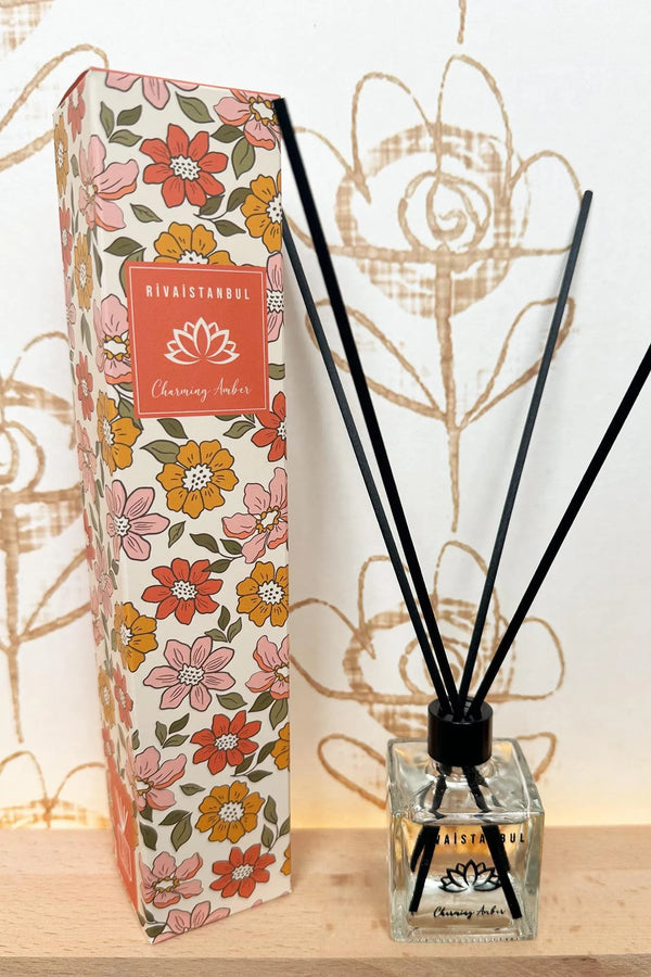 Charming Amber Room Fragrance with Reeds