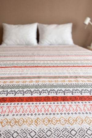 Şeritli Geometrik Desen Çift Kişilik Baskılı Pike Yatak Örtüsü 200X230 Cm