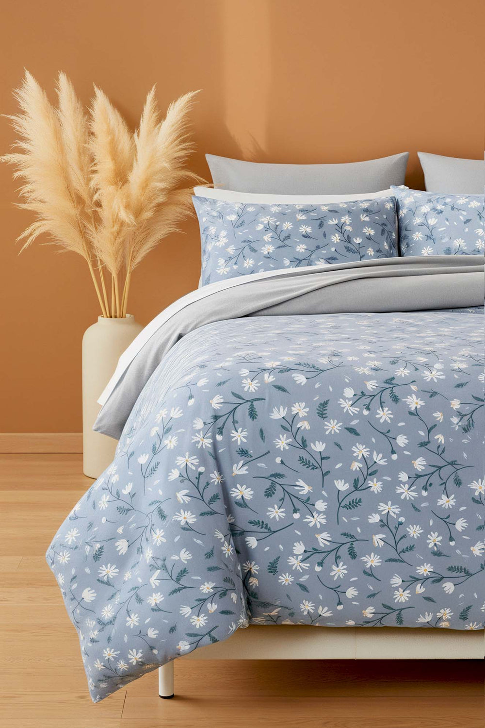 Grey Daisies Cotton Single Bedding Set