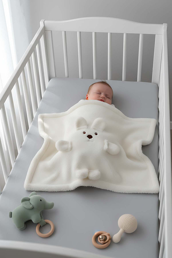 White Teddy Bear Plush Baby Blanket – Soft & Cozy Infant Blanket