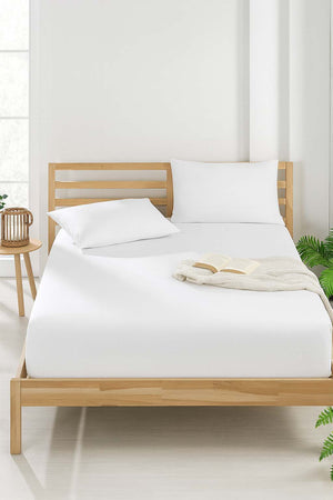 White Double Size Polycotton Flat Sheet – Breathable, Non-Fitted, Single Piece, 215x240 cm