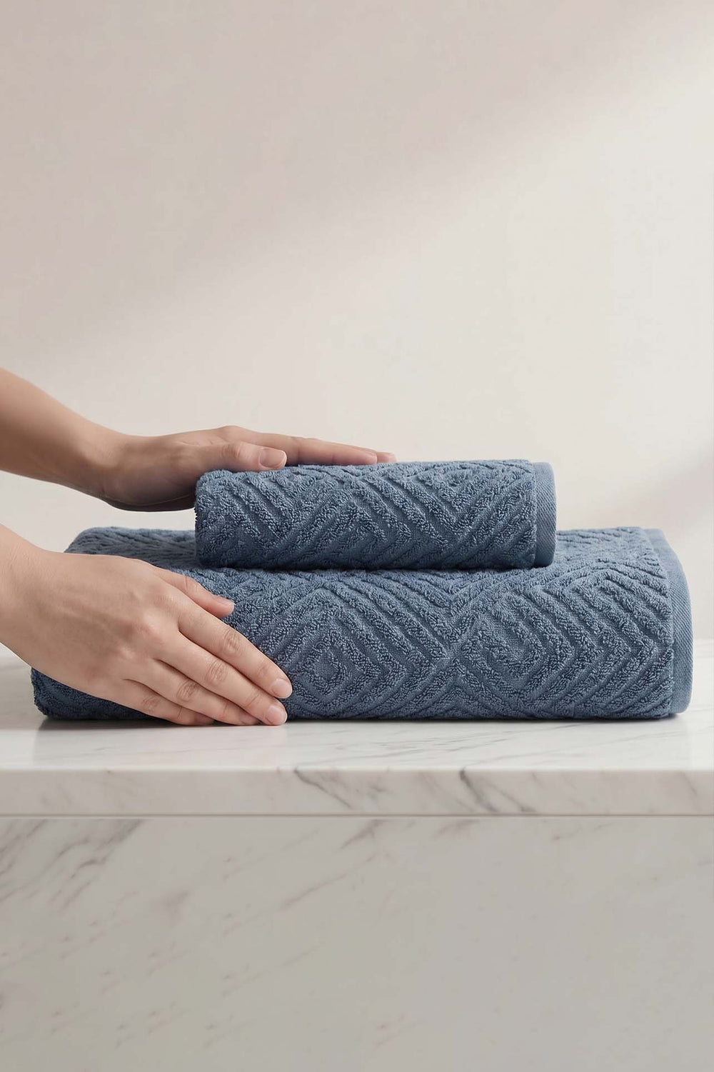 Anthracite Geometric Patterned 2-Piece 100% Cotton Towel Set