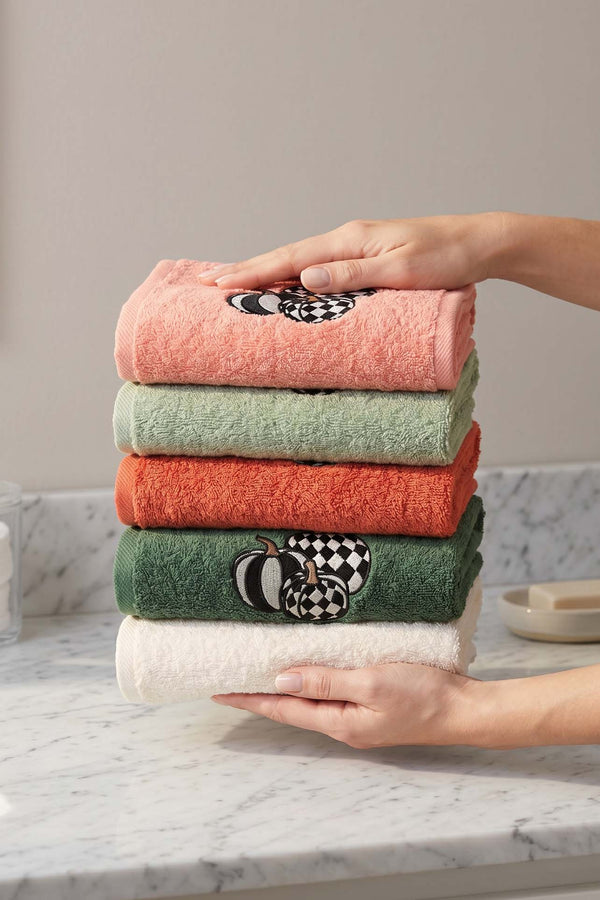 Pumpkin Embroidered 100% Cotton 5-Piece Towel Set 50x90 cm