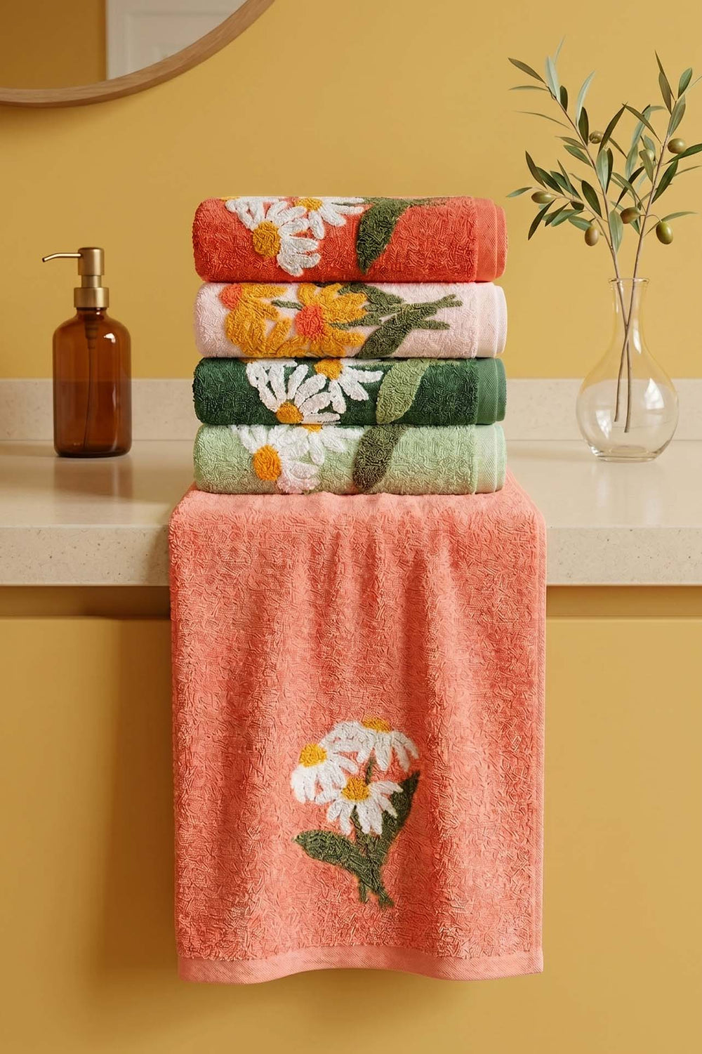 Large Daisy Embroidered 100% Cotton 5-Piece Towel Set 50x90 cm