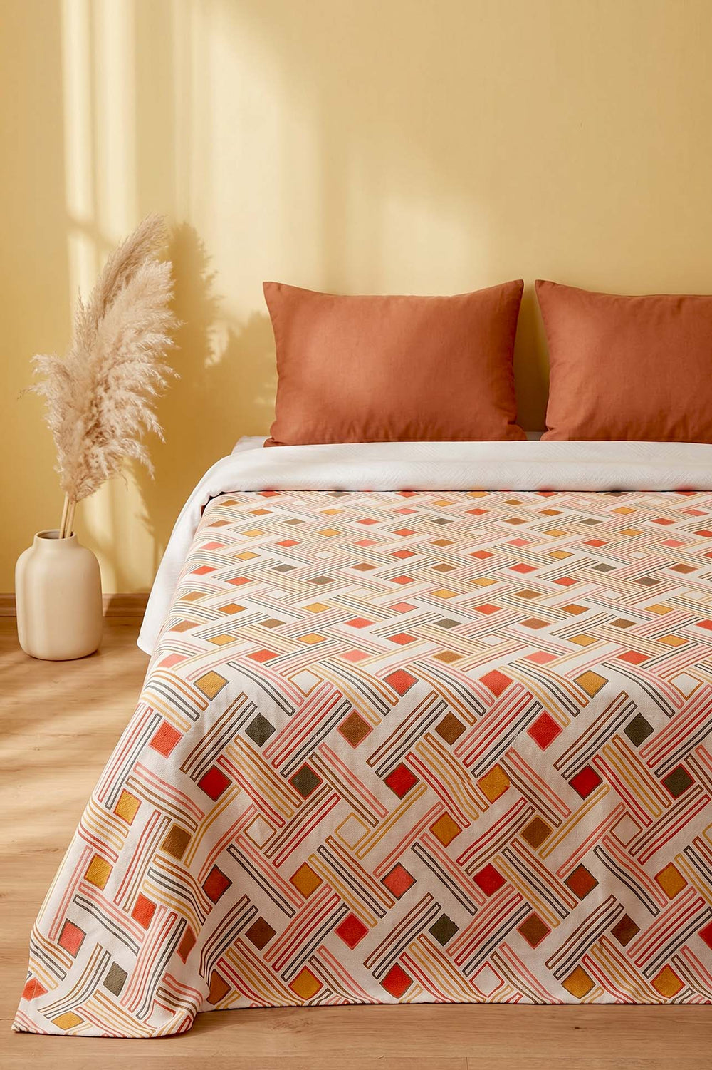 Colorful Geometric Printed Double Bedspread – 200 × 230 cm