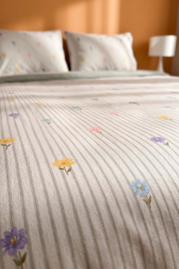 Lisa Single Size Summer Duvet Cover Set – Cotton Blend