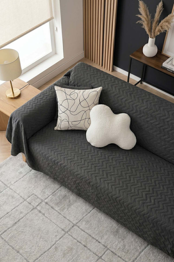 Anthracite Zigzag Patterned Welsoft Padded Sofa Cover – 170 × 210 cm