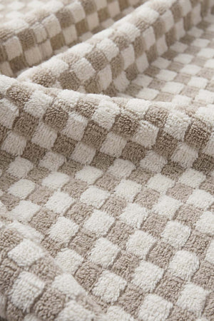 Beige Gingham Patterned Fleece Sofa Cover with Soft Texture – 170 × 210 cm