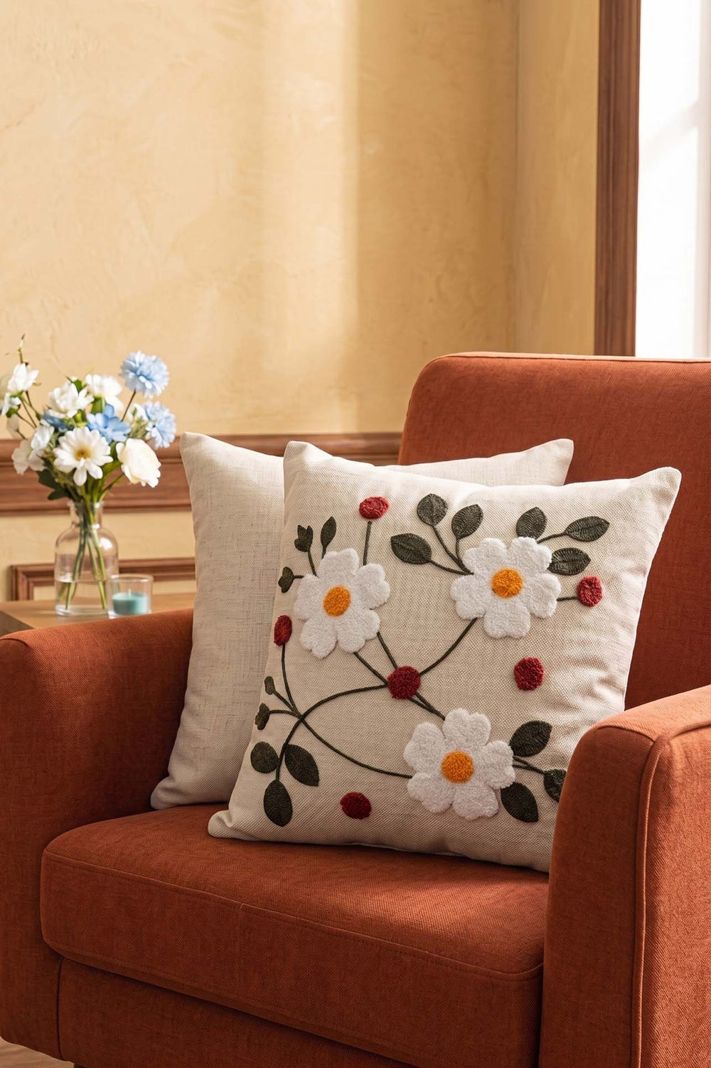 Daisy Patterned Punch Decorative Cushion Cover
