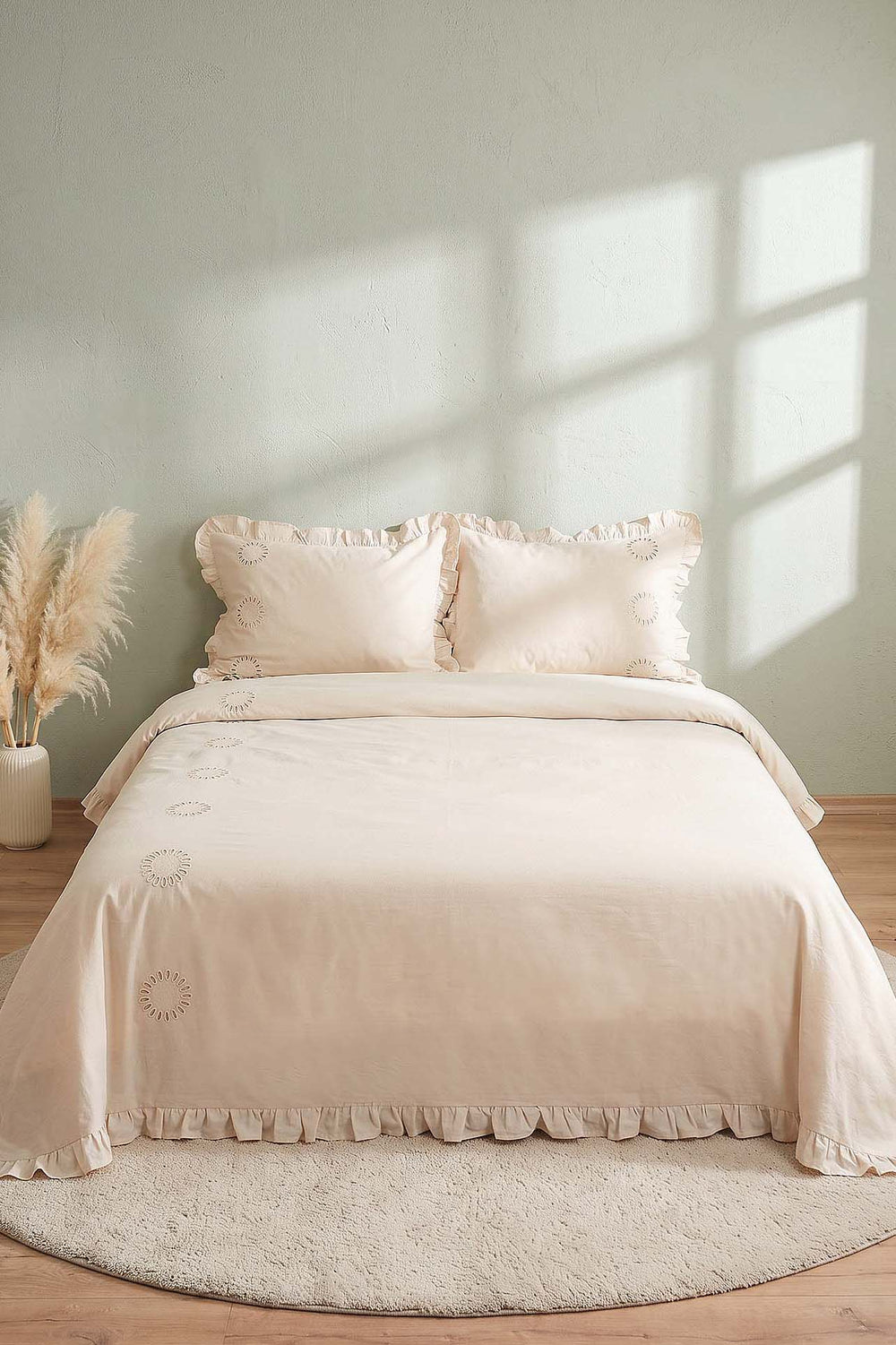 Elowen Double Embroidered Ruffled Cotton Duvet Cover Set – 4 Pieces