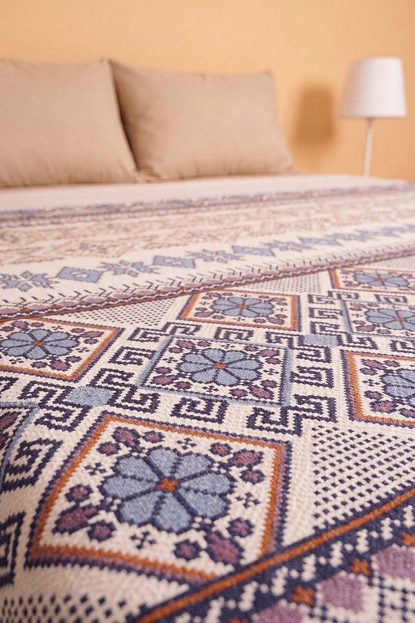 İndigo Etnik Desenli Çift Kişilik Baskılı Pike Yatak Örtüsü 200X230 Cm