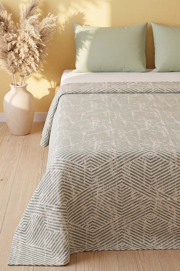 Green Prism Pattern Double Size Printed Coverlet – 200 × 230 cm