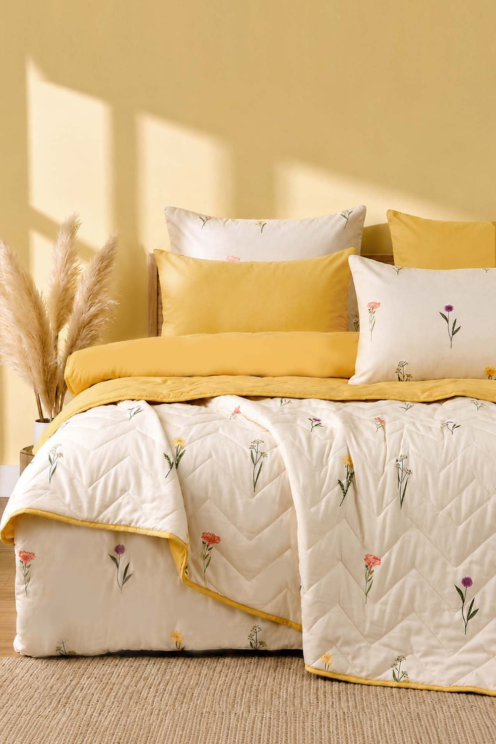 Bella Double Bedding Set with Duvet Cover and Piqué – 7-Piece Bridal Dowry Set