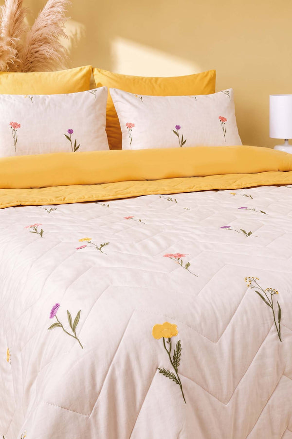 Bella Double Bedding Set with Duvet Cover and Piqué – 7-Piece Bridal Dowry Set