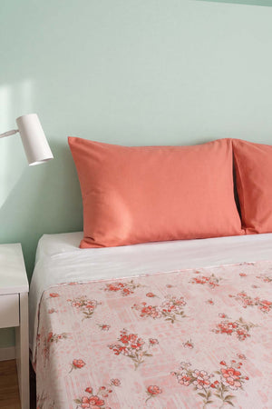 Pembe Kır Çiçeği Desenli Çift Kişilik Baskılı Pike Yatak Örtüsü 200X230 Cm