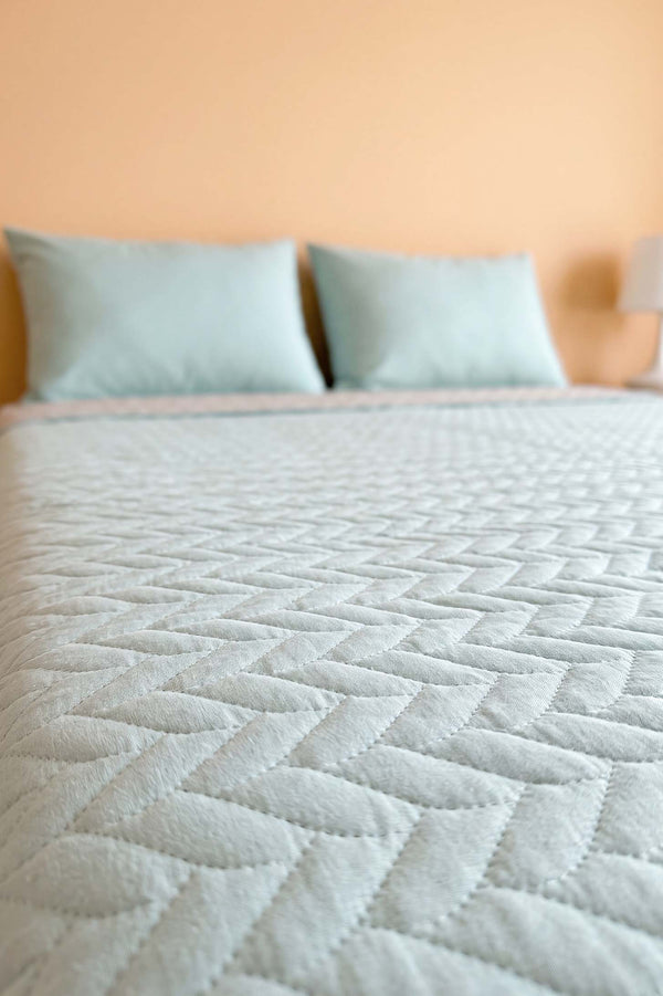 Sea Green Ultrasonic Reversible Double Quilted Bedspread & Pique 180x240 Cm