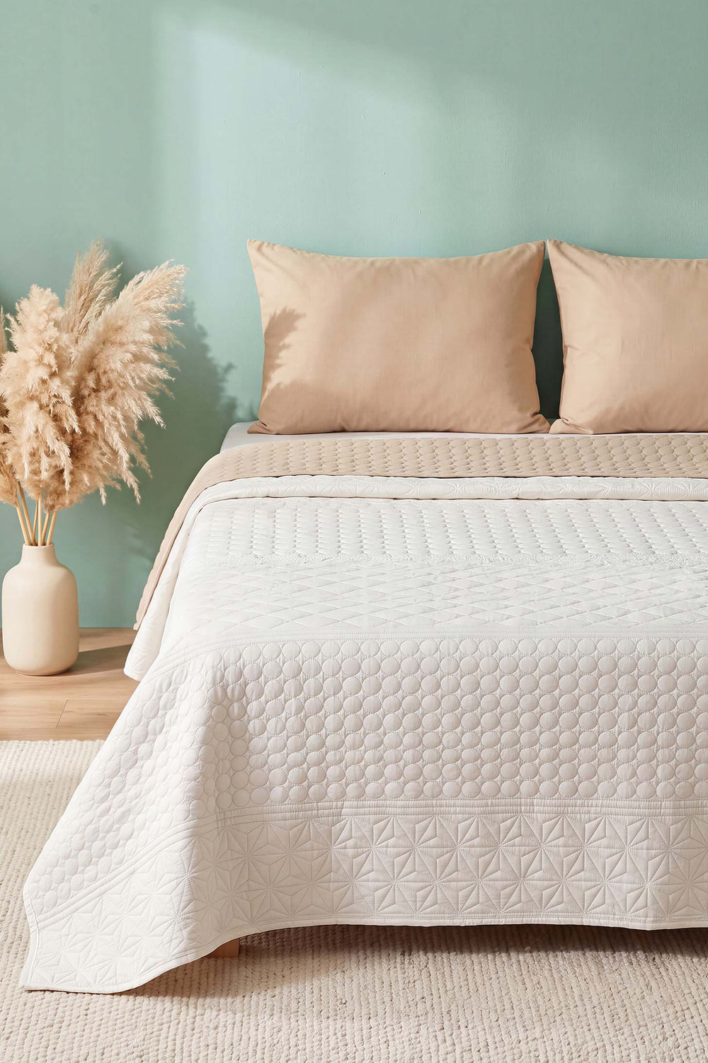 Cream Doremi Reversible Double Quilted Bedspread & Pique 200x220 Cm