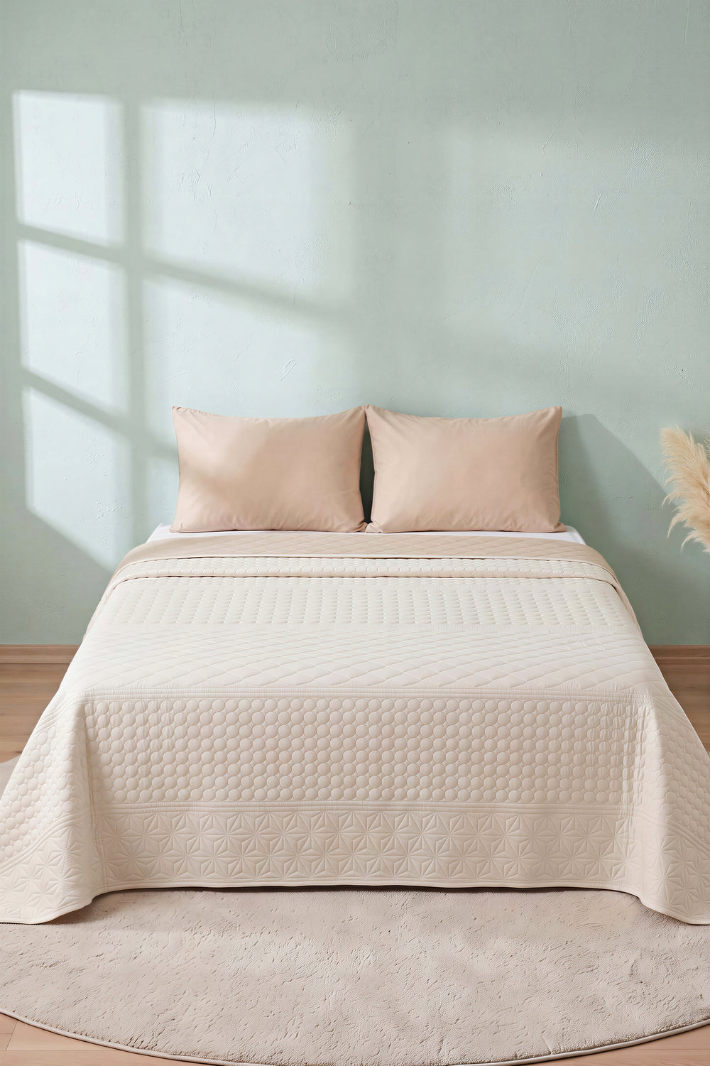 Cream Doremi Reversible Double Quilted Bedspread & Pique 200x220 Cm