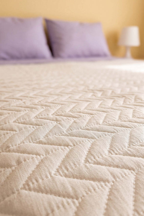 White Ultrasonic Reversible Double Quilted Bedspread & Pique 180x240 Cm