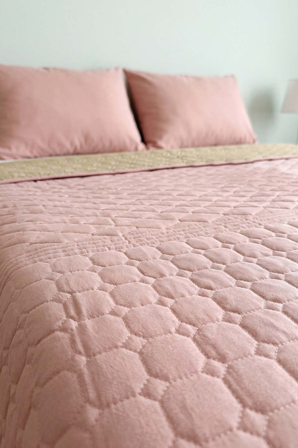 Pink Ultrasonic Reversible Double Quilted Bedspread & Pique 180x240 Cm