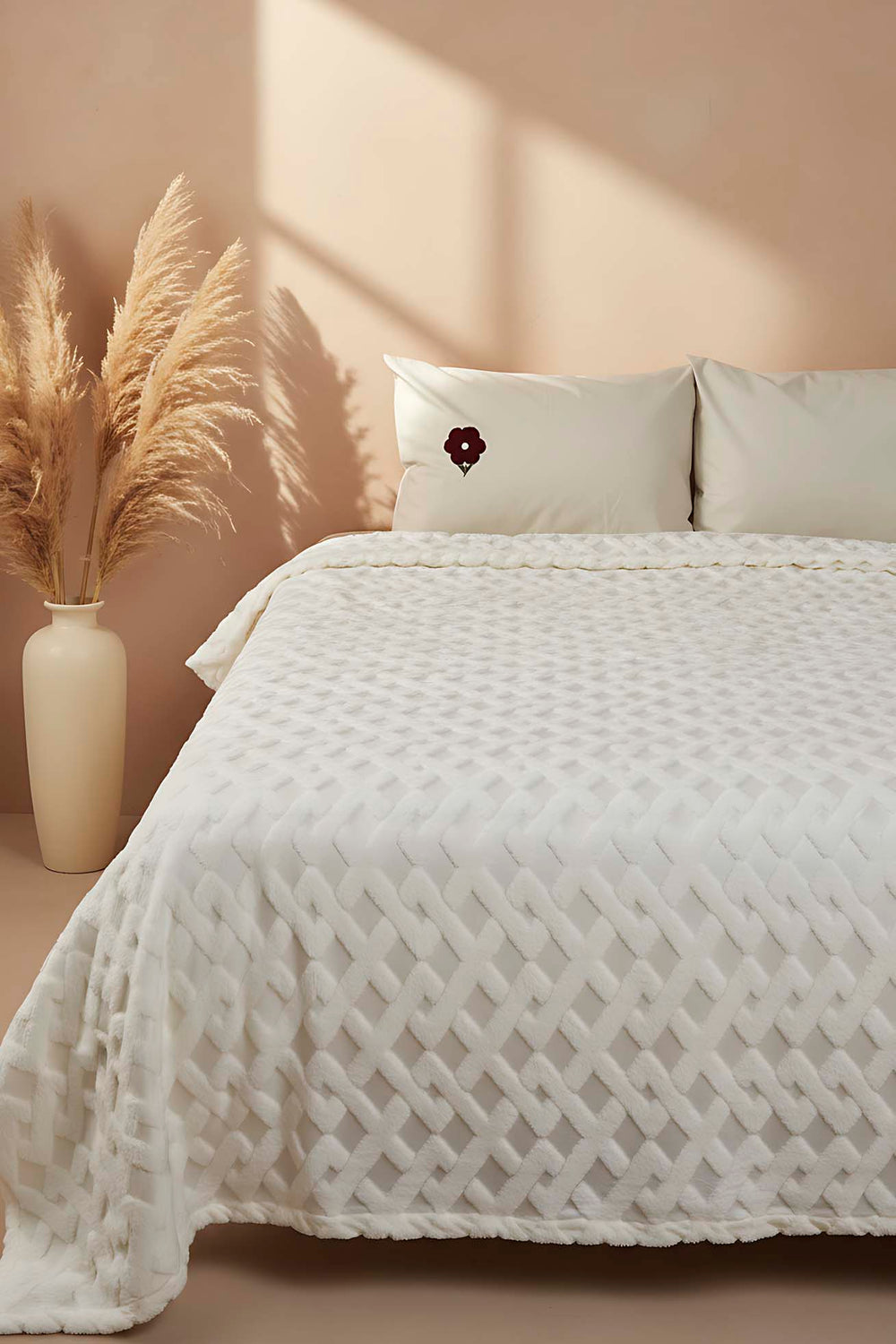 Leona  Jacquard & Tufted Bedspread – Single Piece Coverlet, Double Size, 200x230 cm