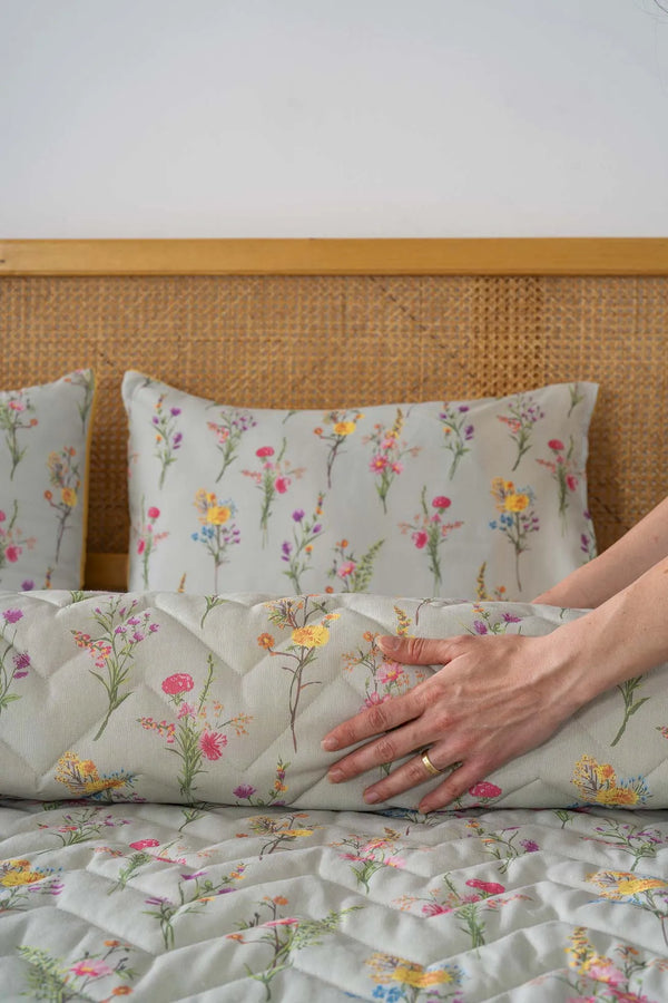 Begonvil Cotton Double Quilted Pique & Bedspread