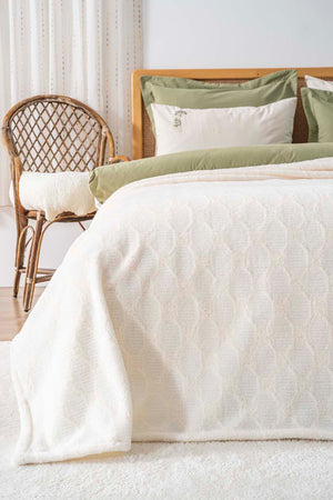 Allen Jacquard Raschel Scandinavian Single Punch Bedspread