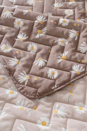 Brown Daisy Quilted Double Cotton Bedspread & Cover