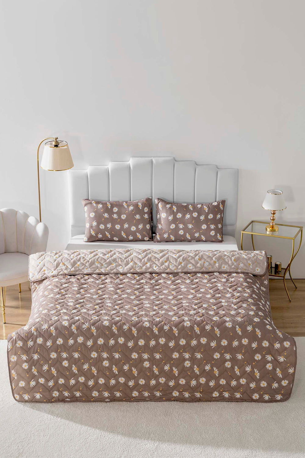 Brown Daisy Quilted Double Cotton Bedspread & Cover