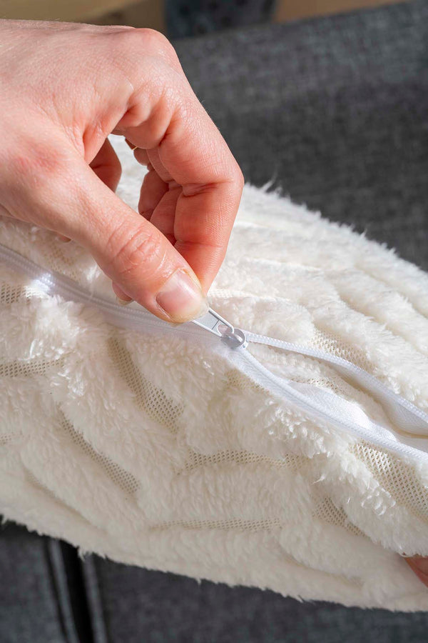 Dejavu Punch Diamond Pattern Decorative Cushion Cover