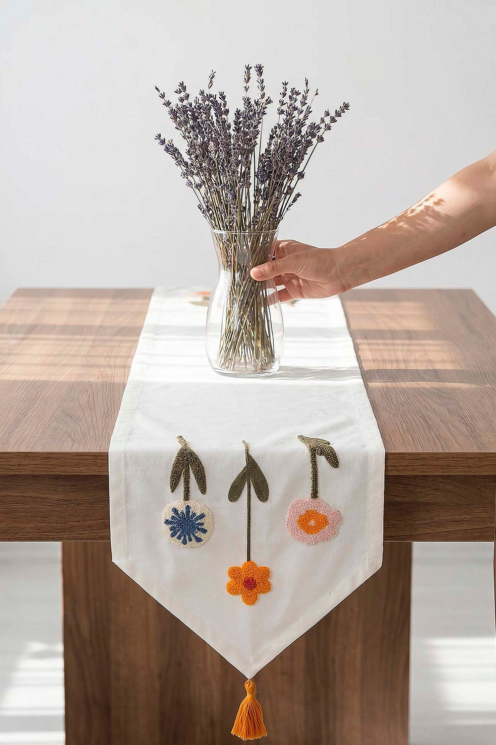 Colorful Wildflower Punch Embroidered Table Runner 35x140 cm
