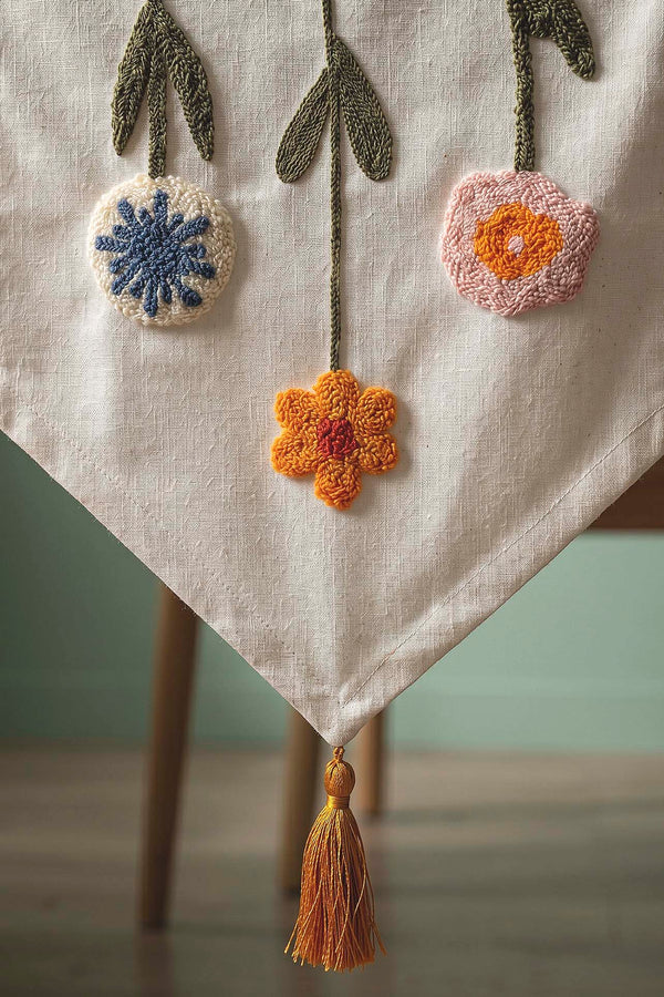 Colorful Wildflower Punch Embroidered Table Runner 35x140 cm