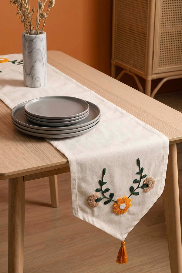 Yellow Daisy Punch Embroidered Table Runner 35x140 cm