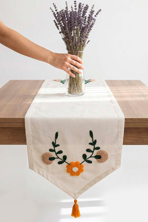 Yellow Daisy Punch Embroidered Table Runner 35x140 cm