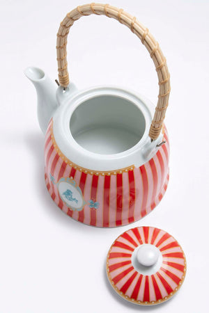 Bellisima Porcelain Teapot with Woven Handle
