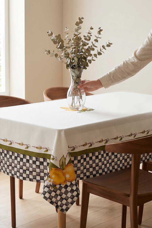 Linda Lemon Patterned Tablecloth 140x220 cm